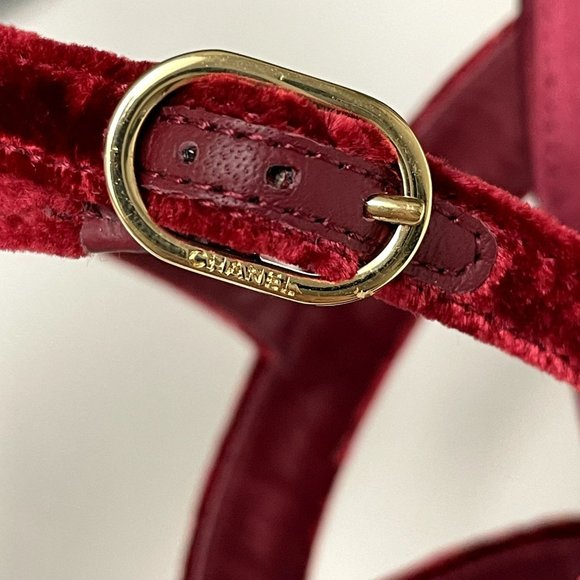CHANEL 17A CC Logo Burgundy Velvet Strappy Slingback Open-Toe Sandals - IT 40 - Picture 9 of 11